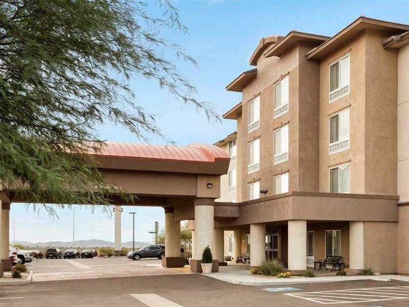 Holiday Inn & Suites - Barstow By Ihg Exterior photo
