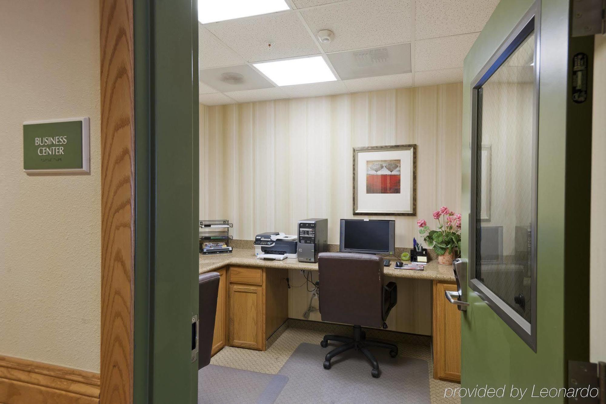 Holiday Inn & Suites - Barstow By Ihg Facilities photo